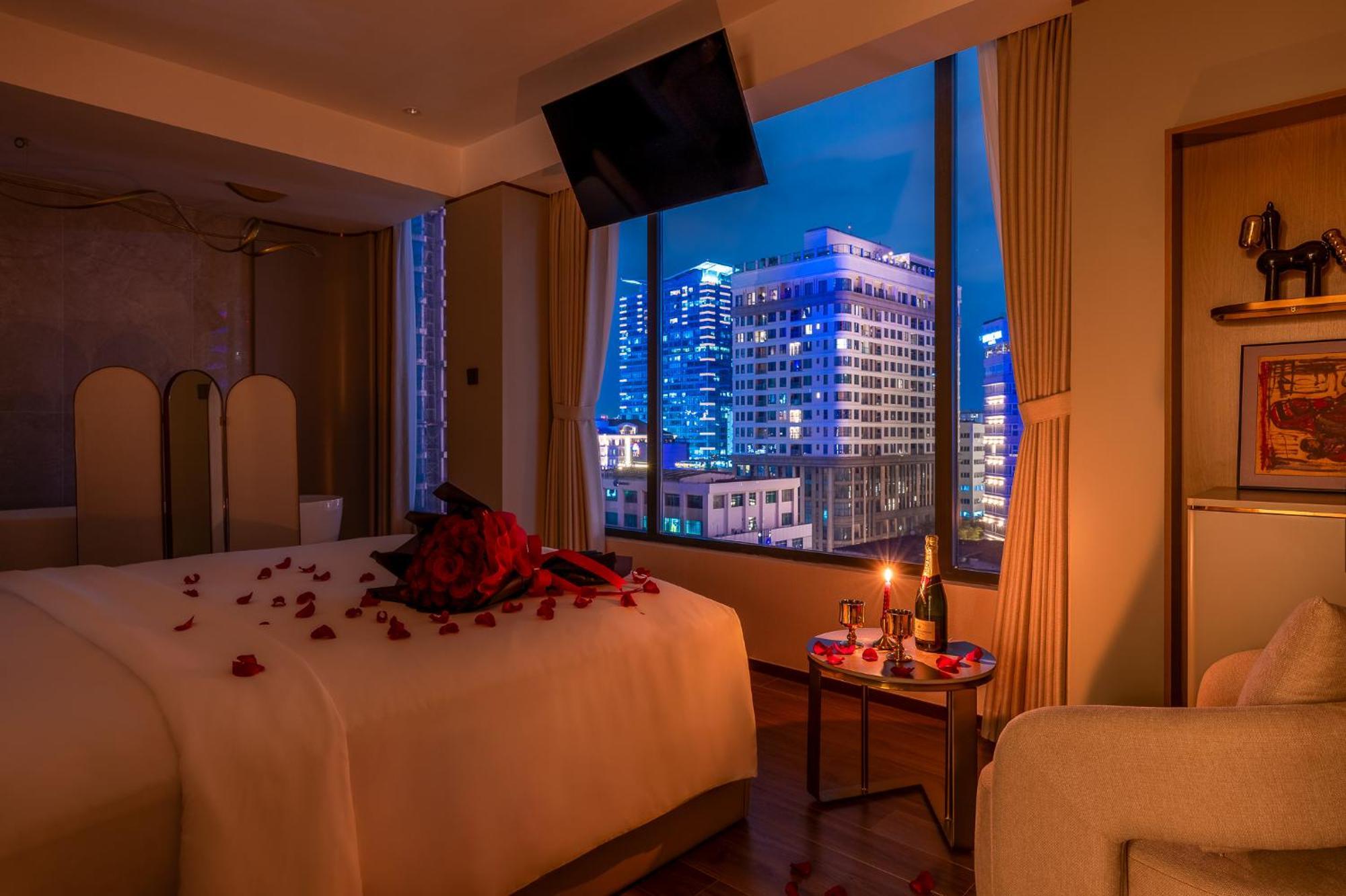 Suite Skyline City View Complimentary Afternoon Tea Laundry 3 pieces per non-accumulated,1742943181:JPEG